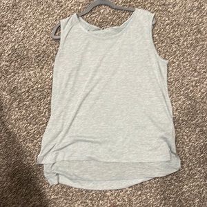 Never worn Columbia tank grey